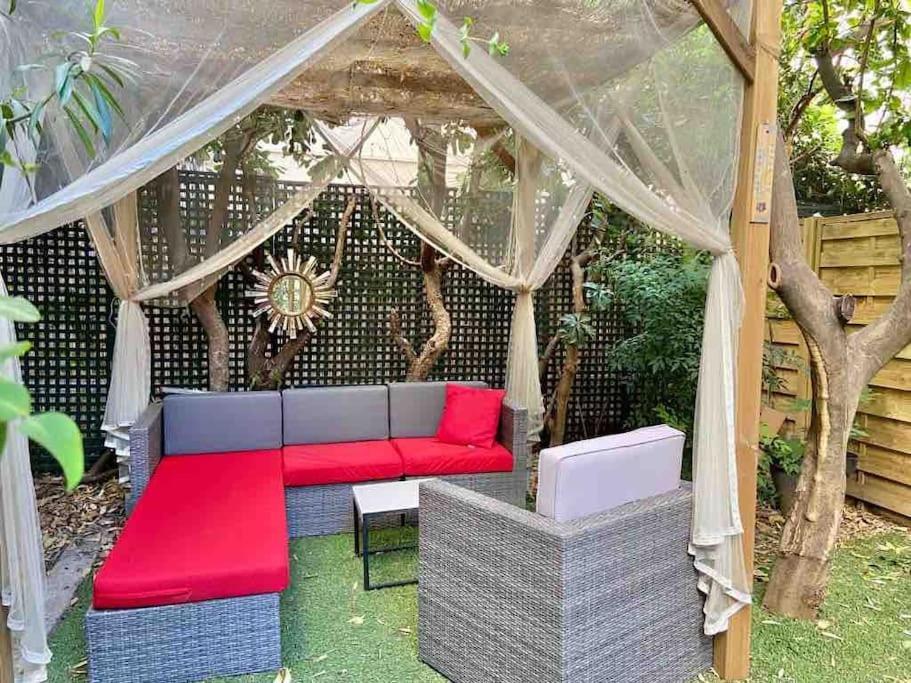 Appartement Homelivia, Luxueux Avec Jardin Prive *