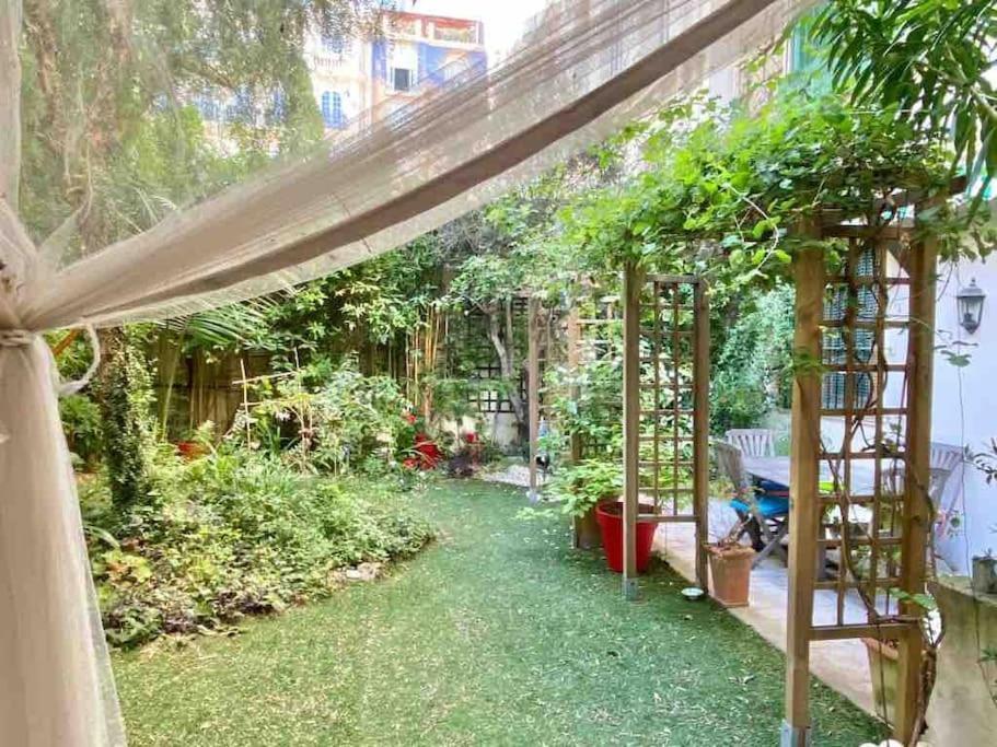 Appartement Luxieux Avec Jardin